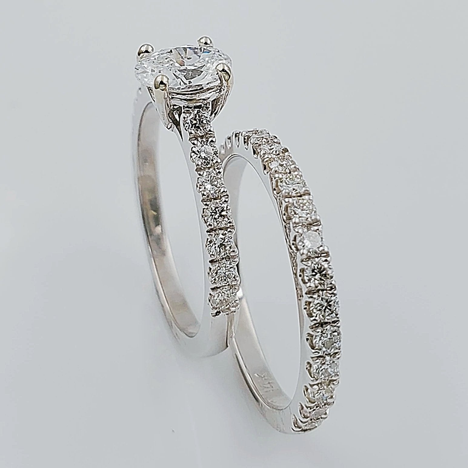 Women's 14K White Gold with Oval 0.65 CT Center (SI Color H) Diamond 4.6 GR Total Weight Bridal Ring Set. (Size: 6.25)