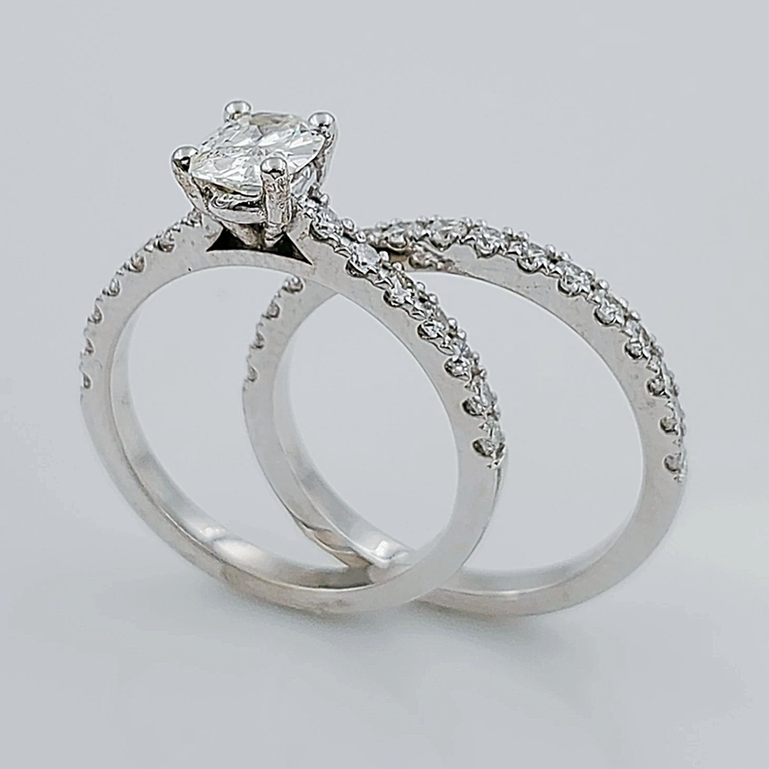 Women's 14K White Gold with Oval 0.64 CT Center (SI Color I) Diamond 4.9 GR Total Weight Bridal Ring Set. (Size: 6.0)