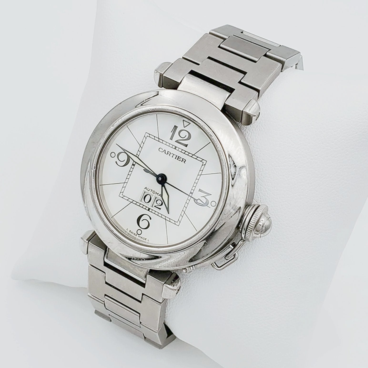 Unisex Medium 36mm Cartier Pasha Watch with White Dial in Matte Stainless Steel. (Pre-Owned)