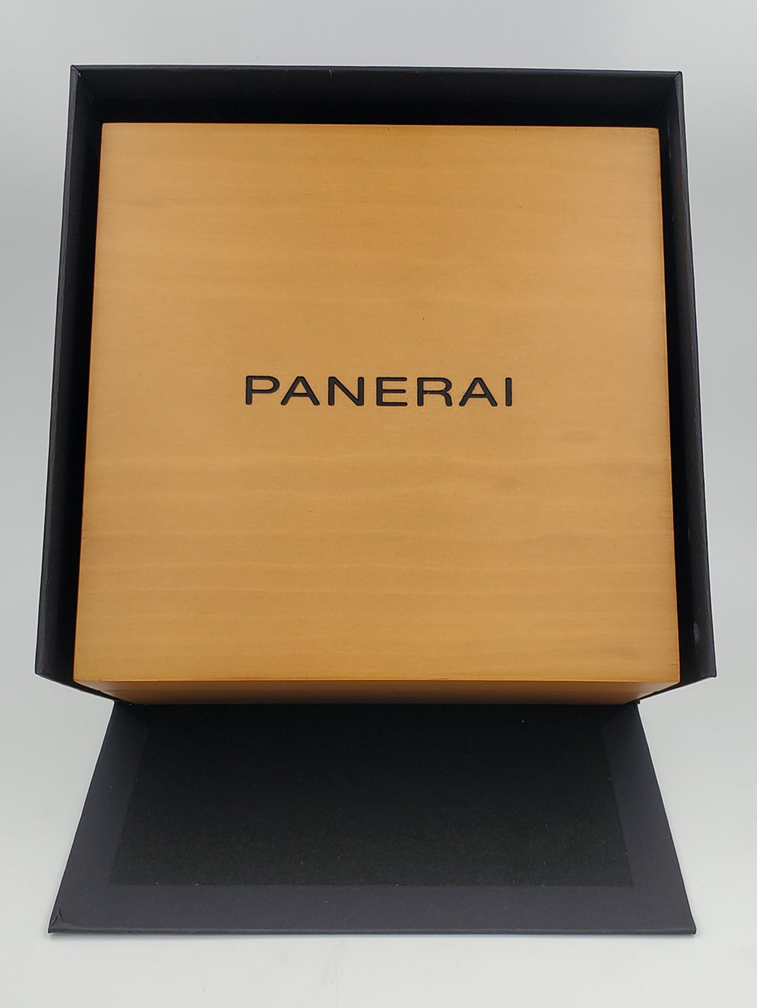 Men's Panerai 44mm Luminor Marina 1950 Automatic Watch with Black Dial and Leather Band. (Pre-Owned PAM01312)