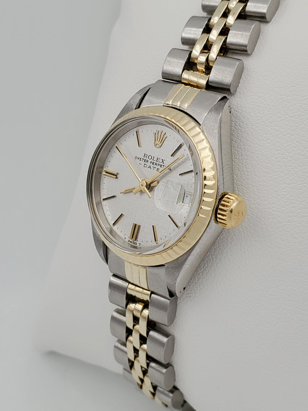 Ladies Rolex 26mm Date Vintage Two Tone 14K Yellow Gold / Stainless Steel Watch with Silver Dial and Fluted Bezel. (Pre-Owned)