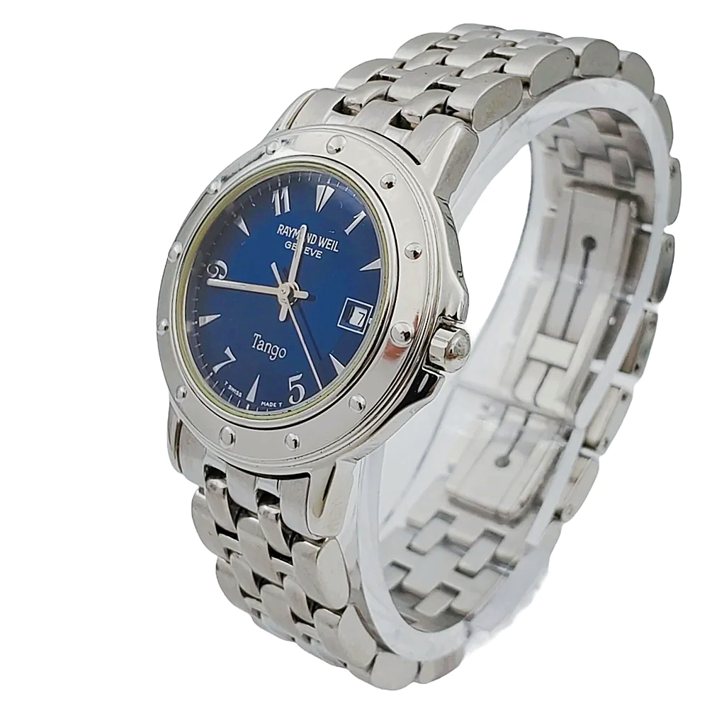 Ladies Raymond Weil Tango Stainless Steel Watch with Blue Dial Dial. (Pre-Owned 5560)