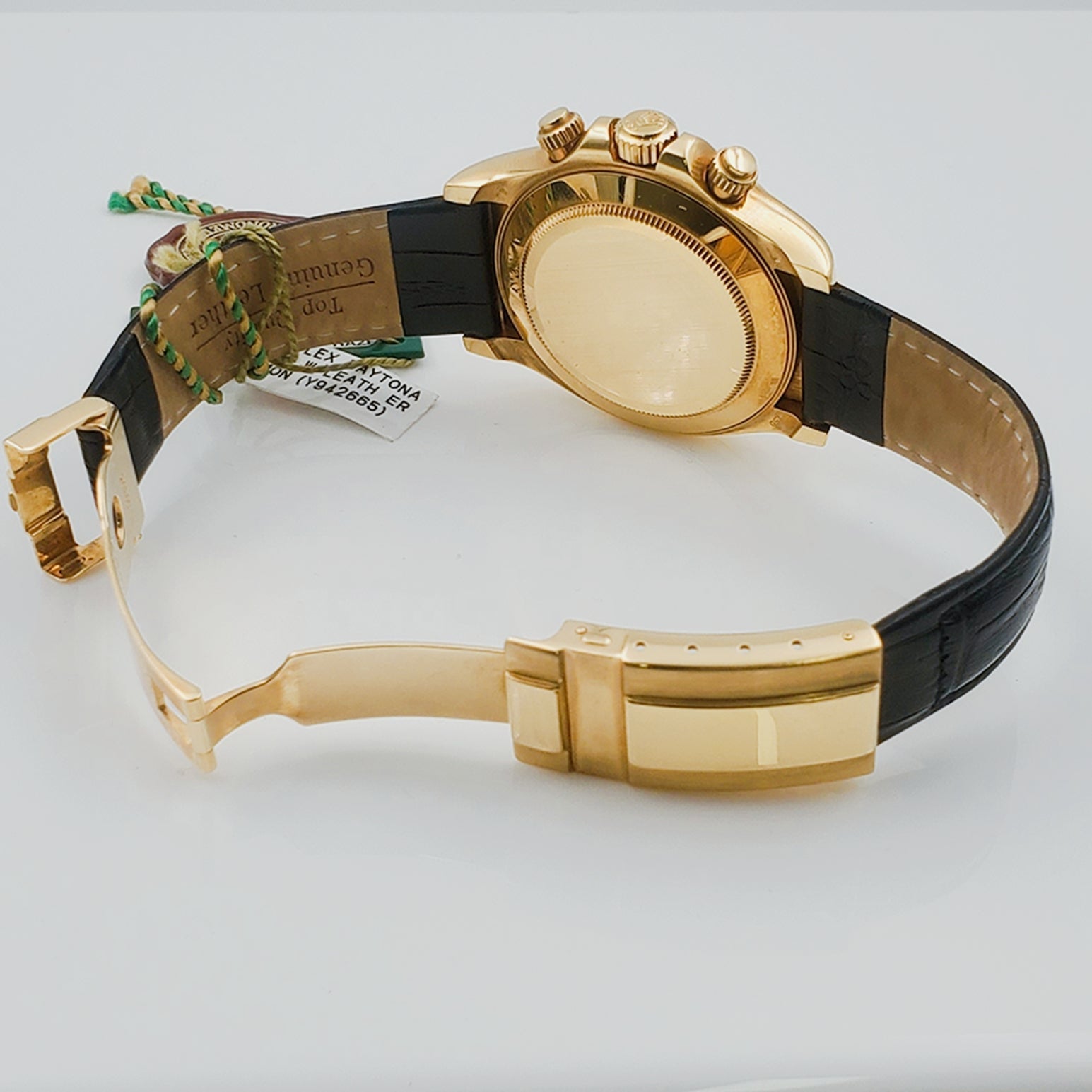 Men's Rolex 40mm Daytona 18K Yellow Gold Watch with Black Leather Strap and White Dial. (Pre-Owned 116518)