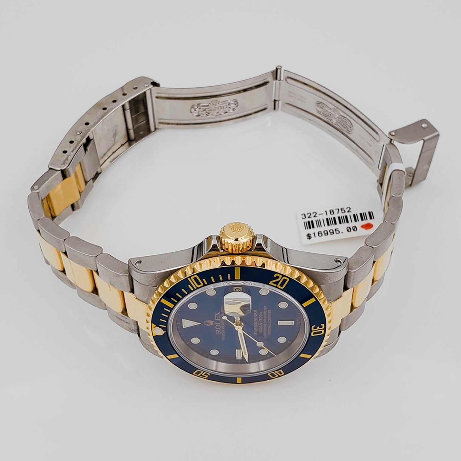 *1999 Men's Rolex 40mm Submariner Oyster Perpetual Two Tone 18K Yellow Gold / Stainless Steel Watch with Blue Dial and Blue Bezel. (Pre-Owned 16613)