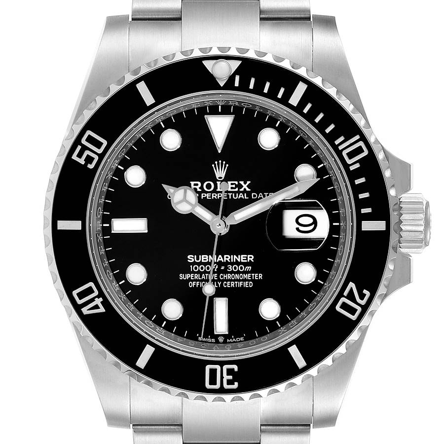 2015 Men's Rolex 40mm Submariner Date Oyster Perpetual Stainless Steel Watch with Black Dial and Black Bezel. (Pre-Owned Box/Card 116610LN)