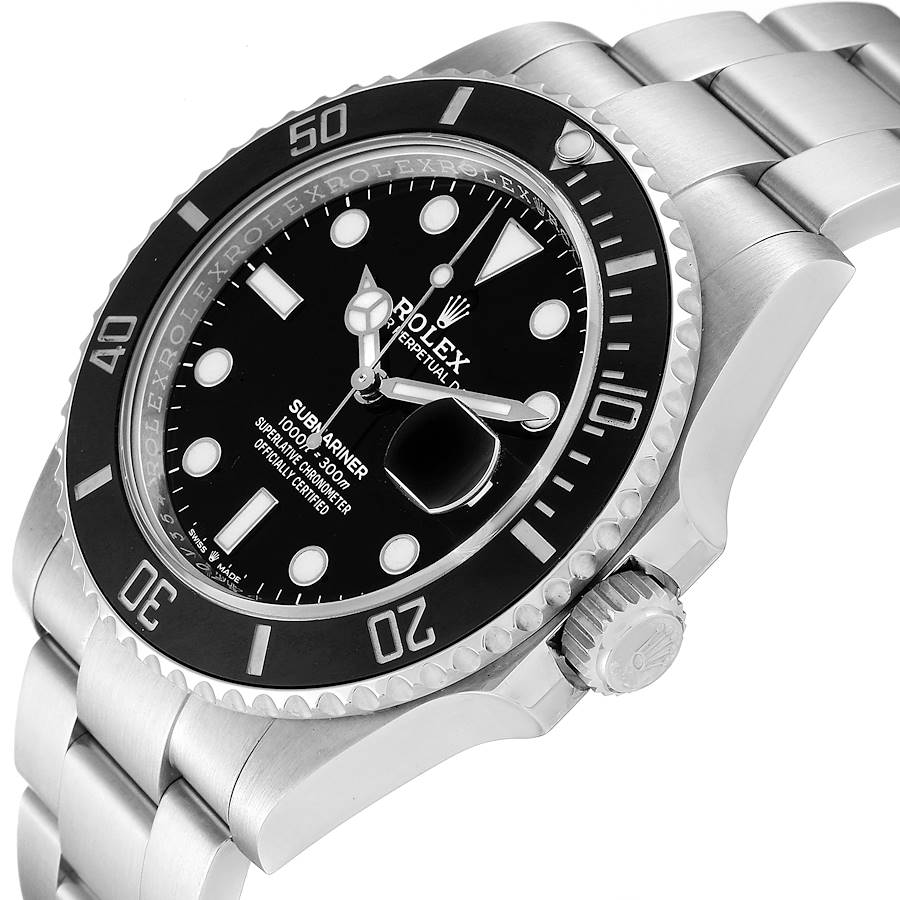 2015 Men's Rolex 40mm Submariner Date Oyster Perpetual Stainless Steel Watch with Black Dial and Black Bezel. (Pre-Owned Box/Card 116610LN)
