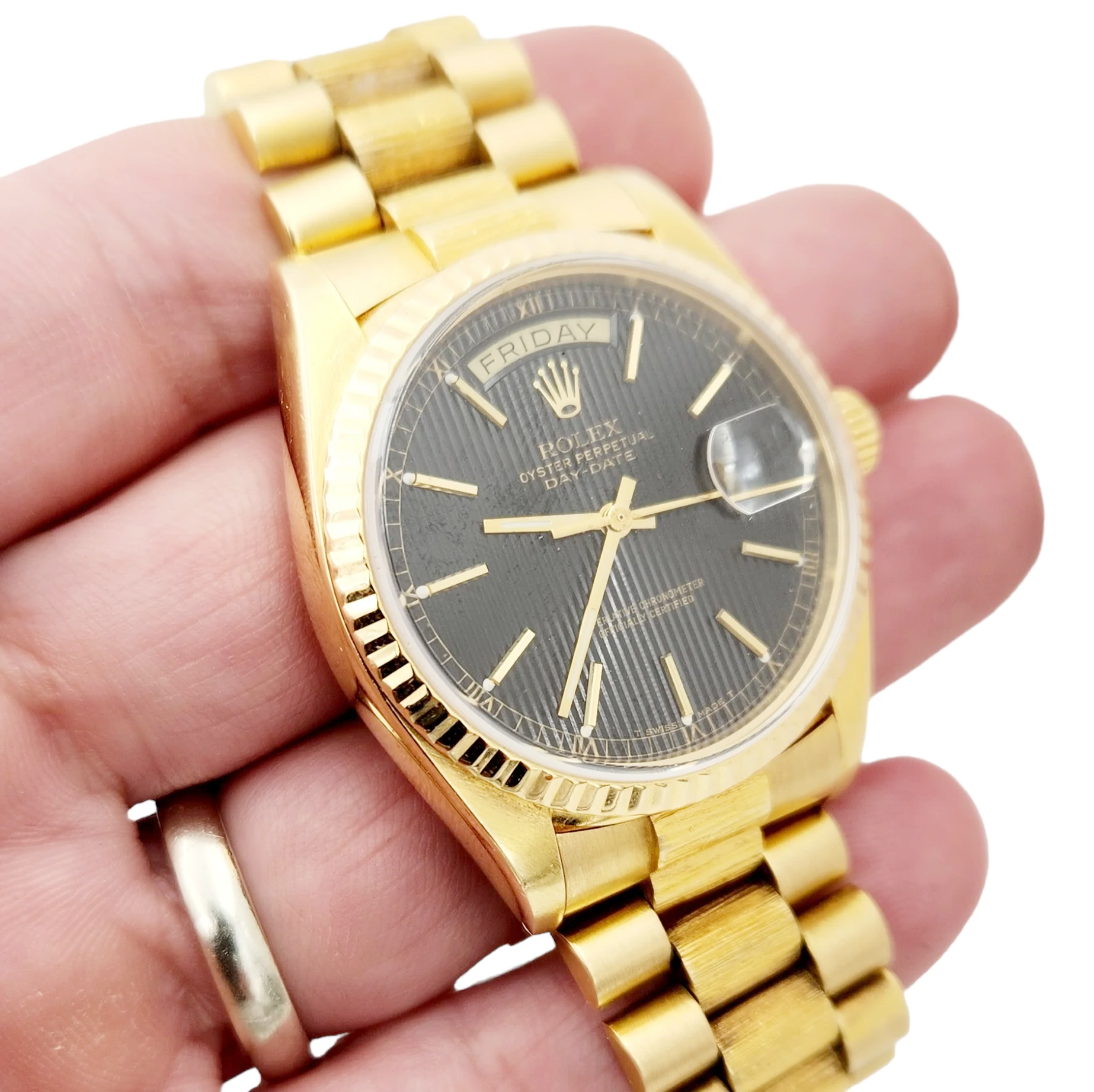 Men's Rolex 36mm Presidential 18K Yellow Gold Watch with Black Tapestry Dial and Fluted Bezel. (Pre-Owned 18030)