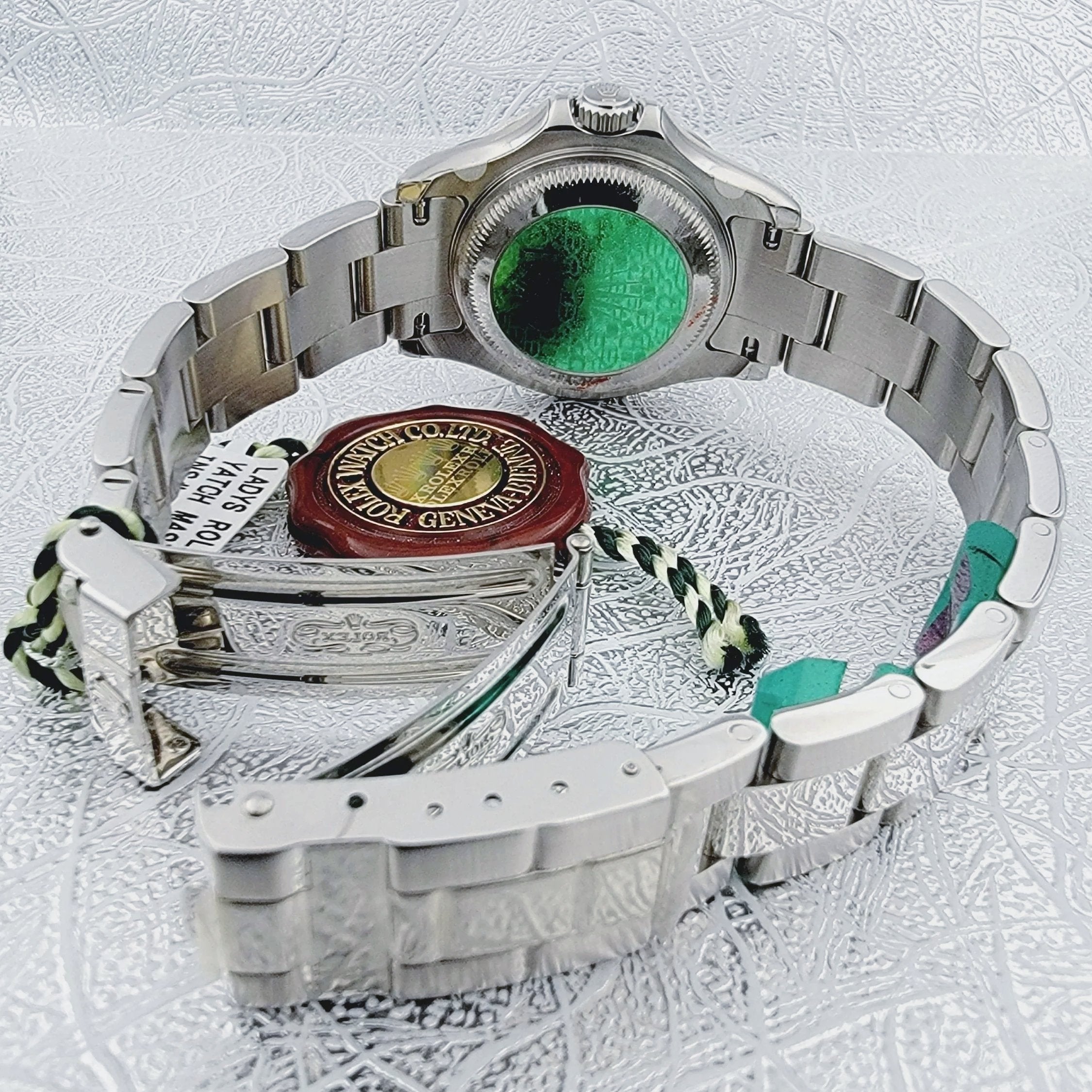Ladies Rolex 29mm Yacht Master Stainless Steel Watch with Silver Dial and Rotatable Platinum Bezel. (UNWORN 169622)