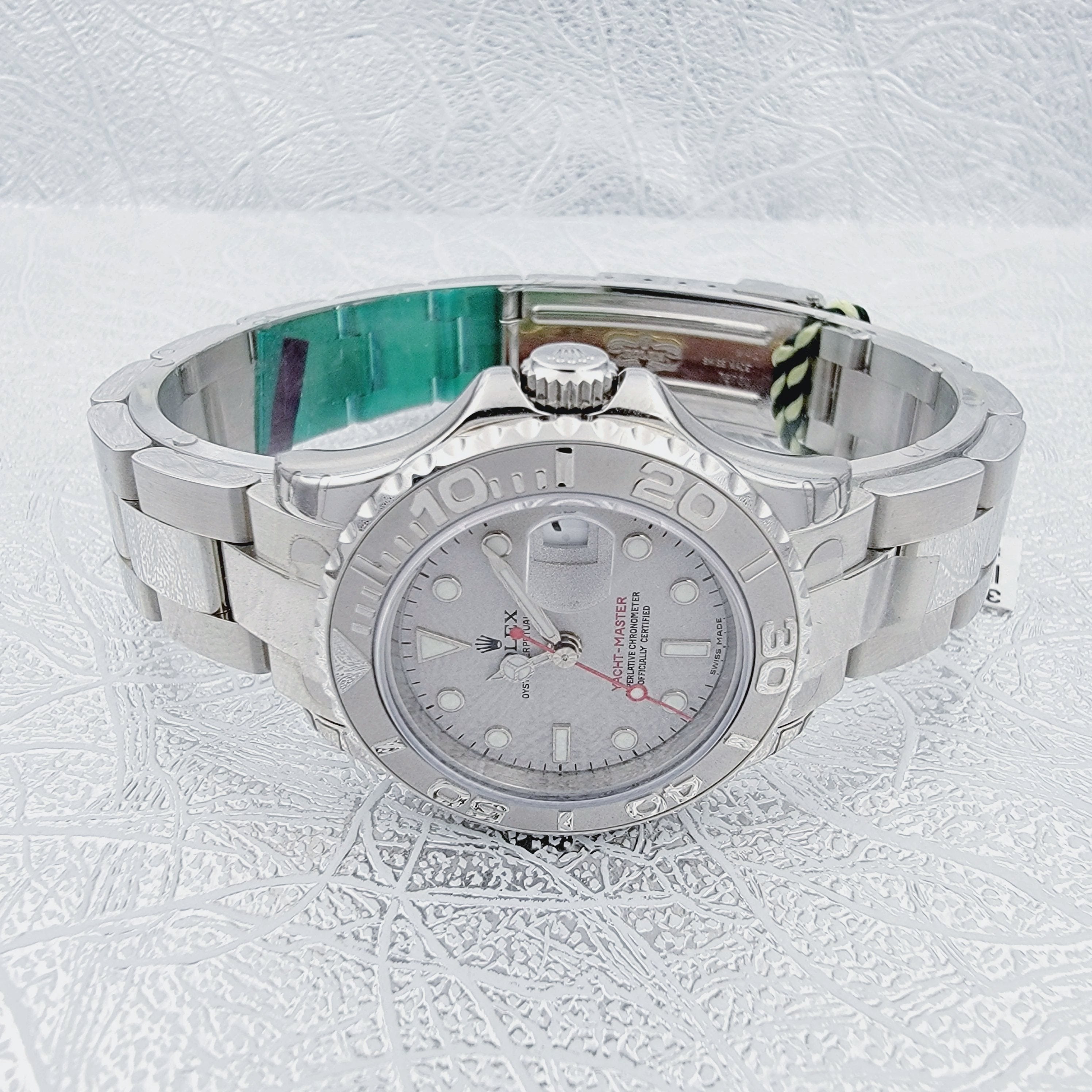 Ladies Rolex 29mm Yacht Master Stainless Steel Watch with Silver Dial and Rotatable Platinum Bezel. (UNWORN 169622)