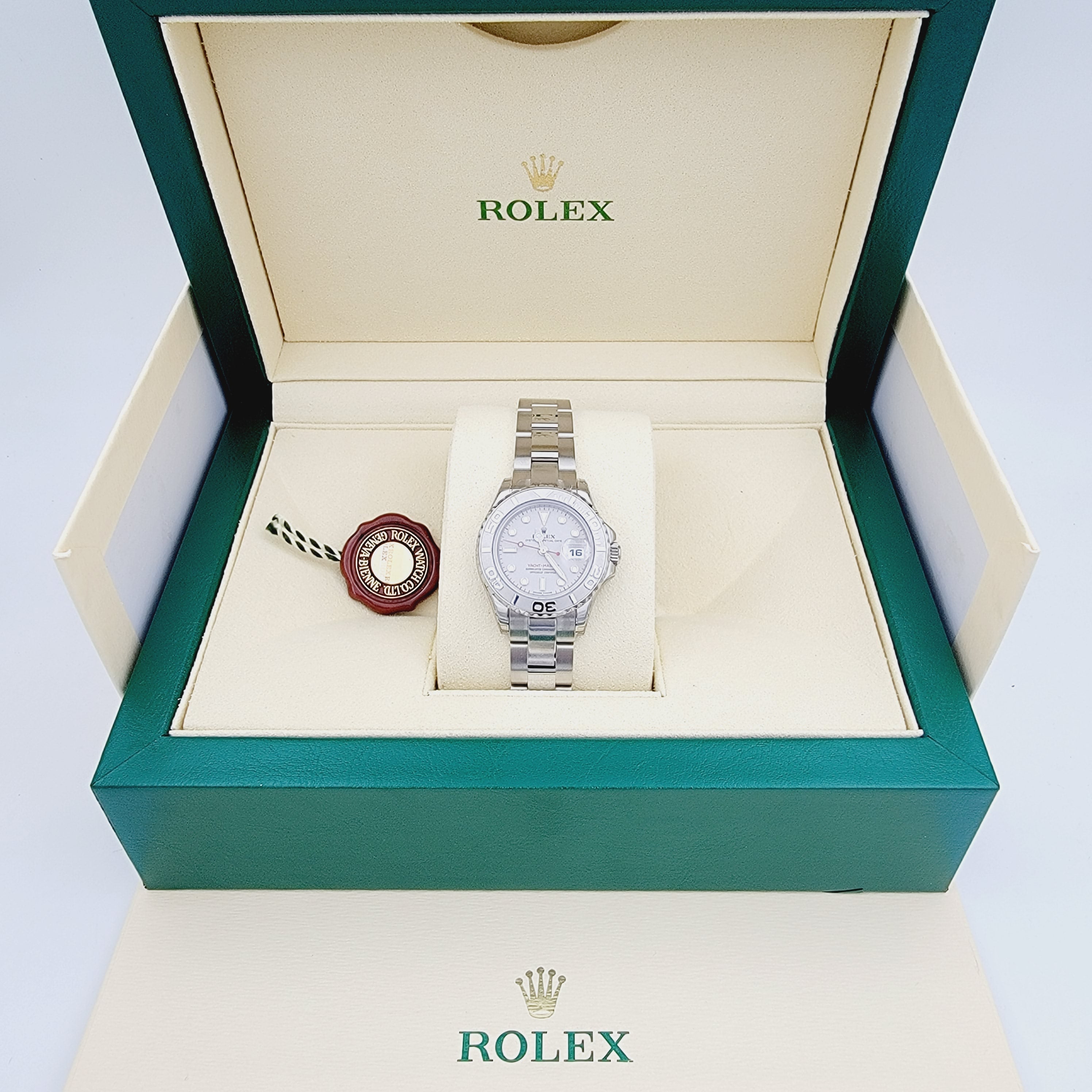 Ladies Rolex 29mm Yacht Master Stainless Steel Watch with Silver Dial and Rotatable Platinum Bezel. (UNWORN 169622)