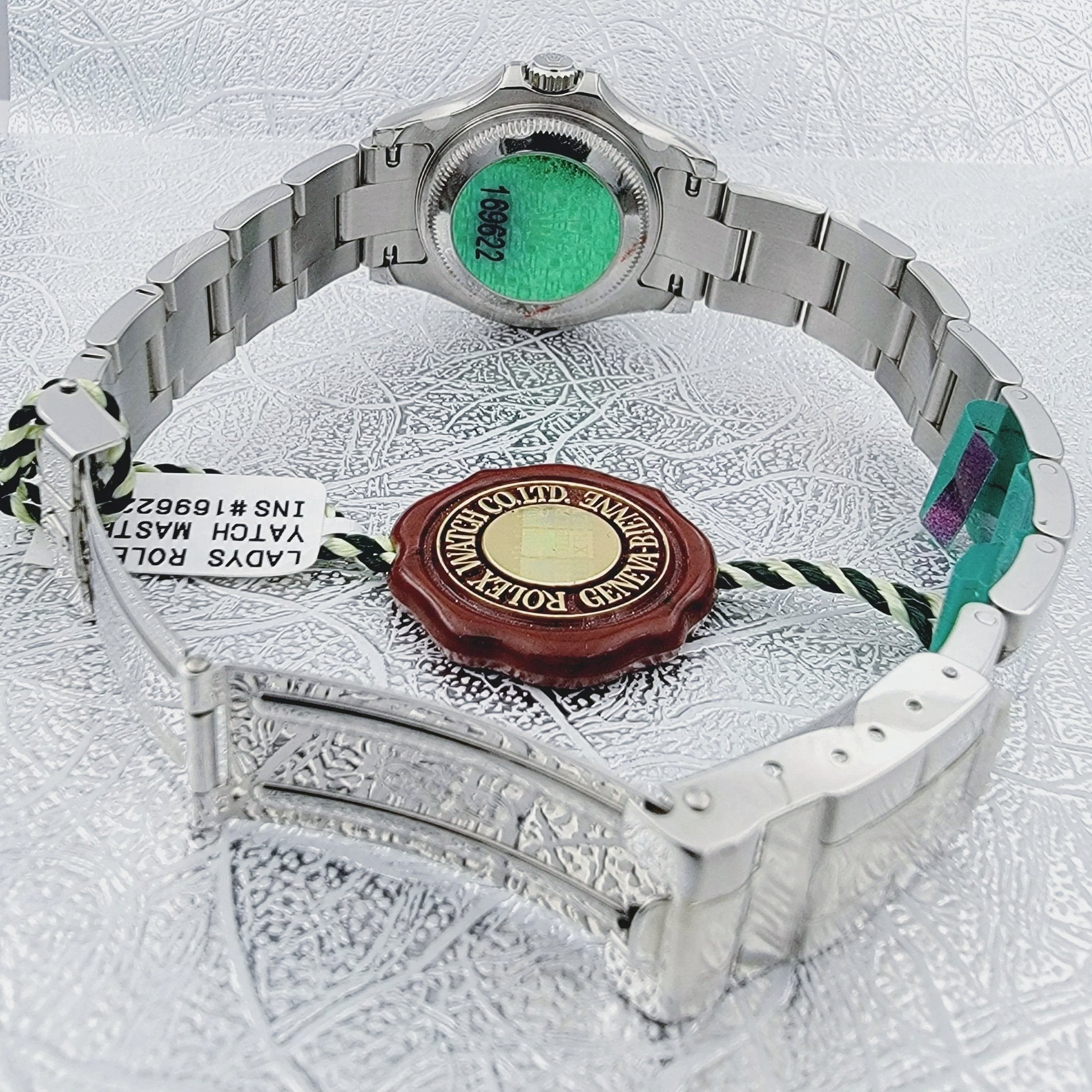 Ladies Rolex 29mm Yacht Master Stainless Steel Watch with Silver Dial and Rotatable Platinum Bezel. (UNWORN 169622)