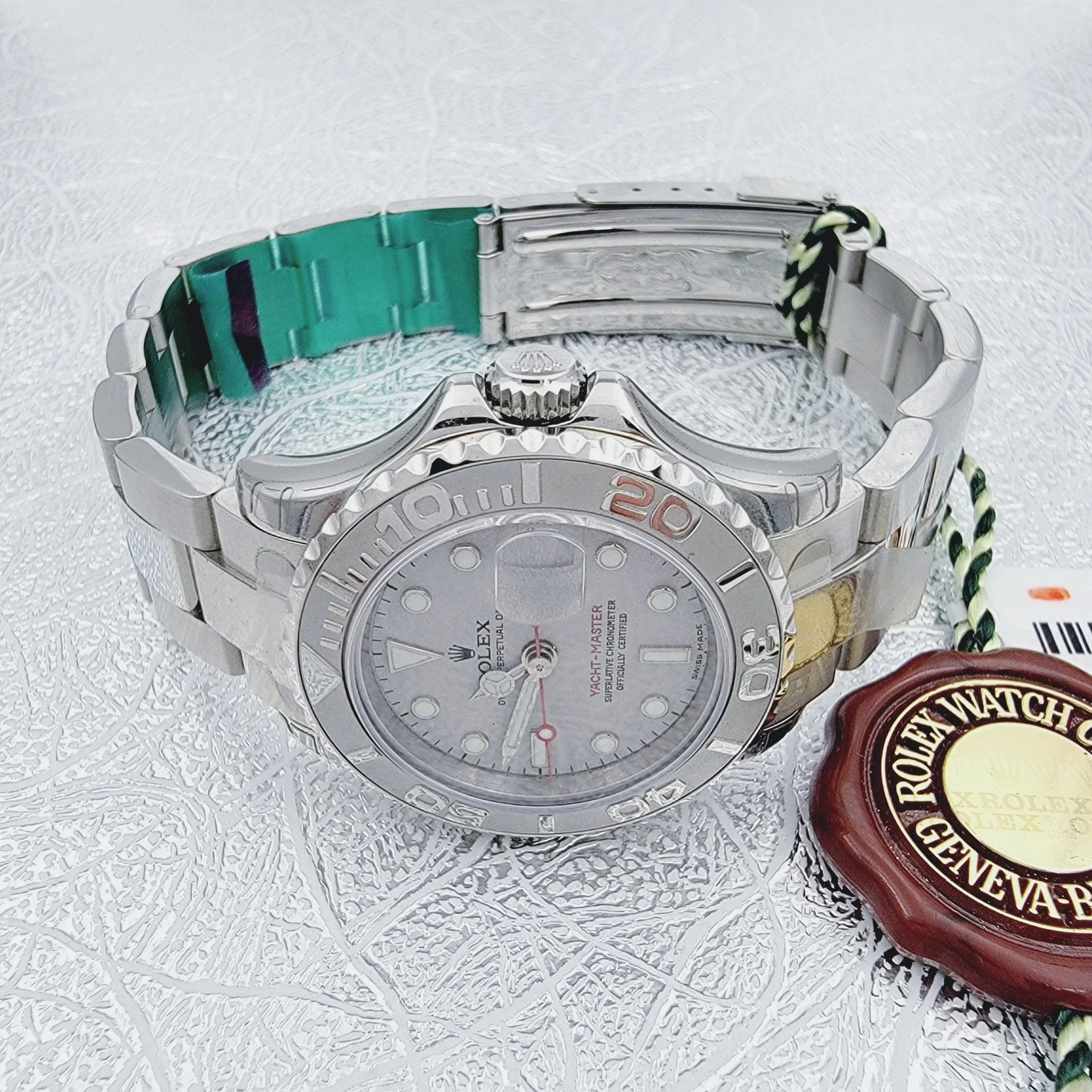 Ladies Rolex 29mm Yacht Master Stainless Steel Watch with Silver Dial and Rotatable Platinum Bezel. (UNWORN 169622)