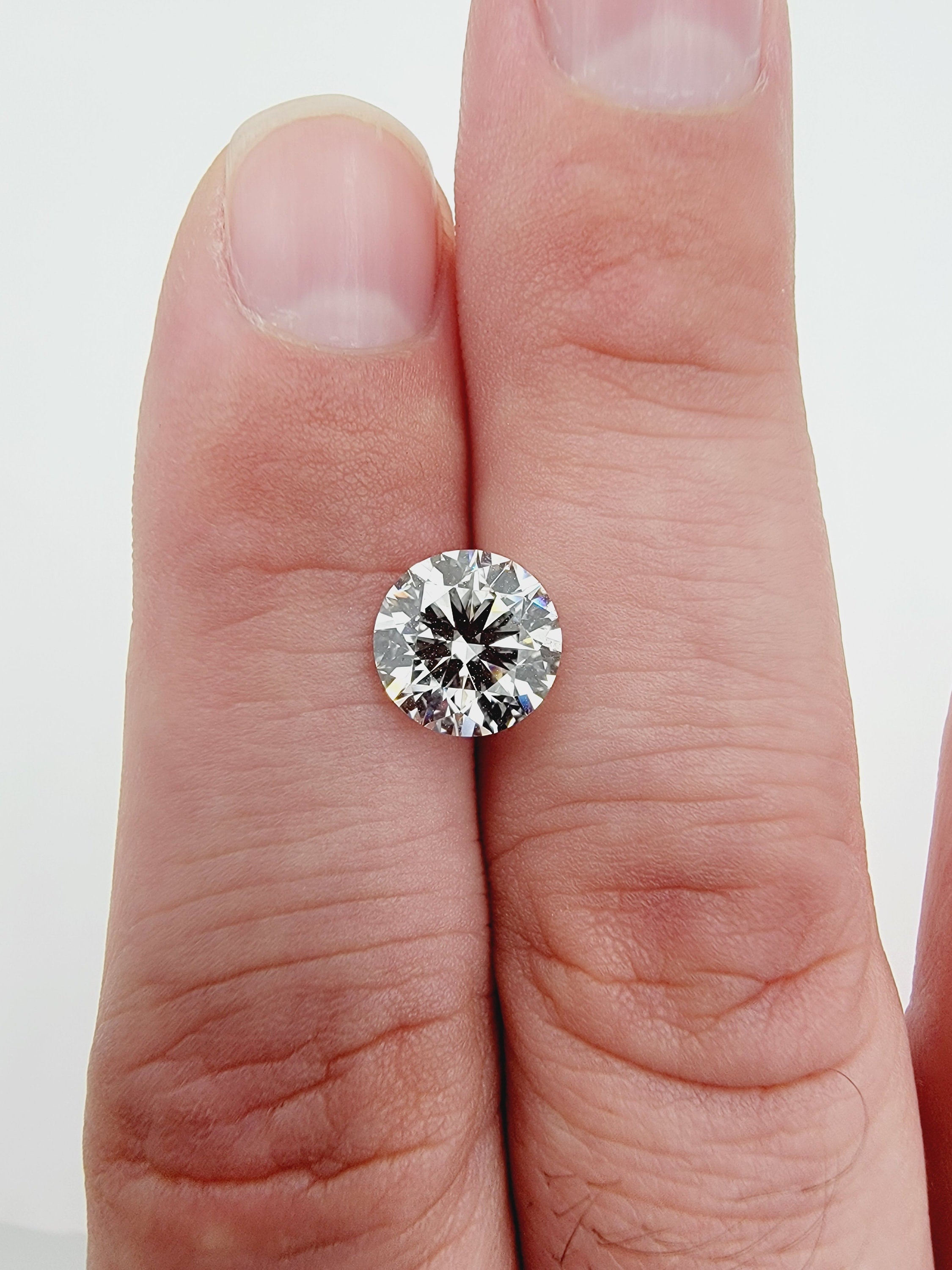 2.42ct Round Brilliant Cut Lab Grown Diamond-VS1 Clarity, G Color