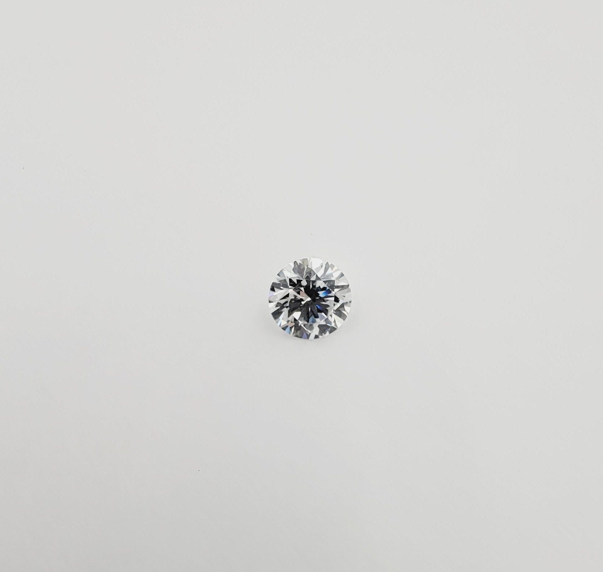 1.05ct Round Brilliant Lab Grown Diamond. VS1 Clarity,  E Color