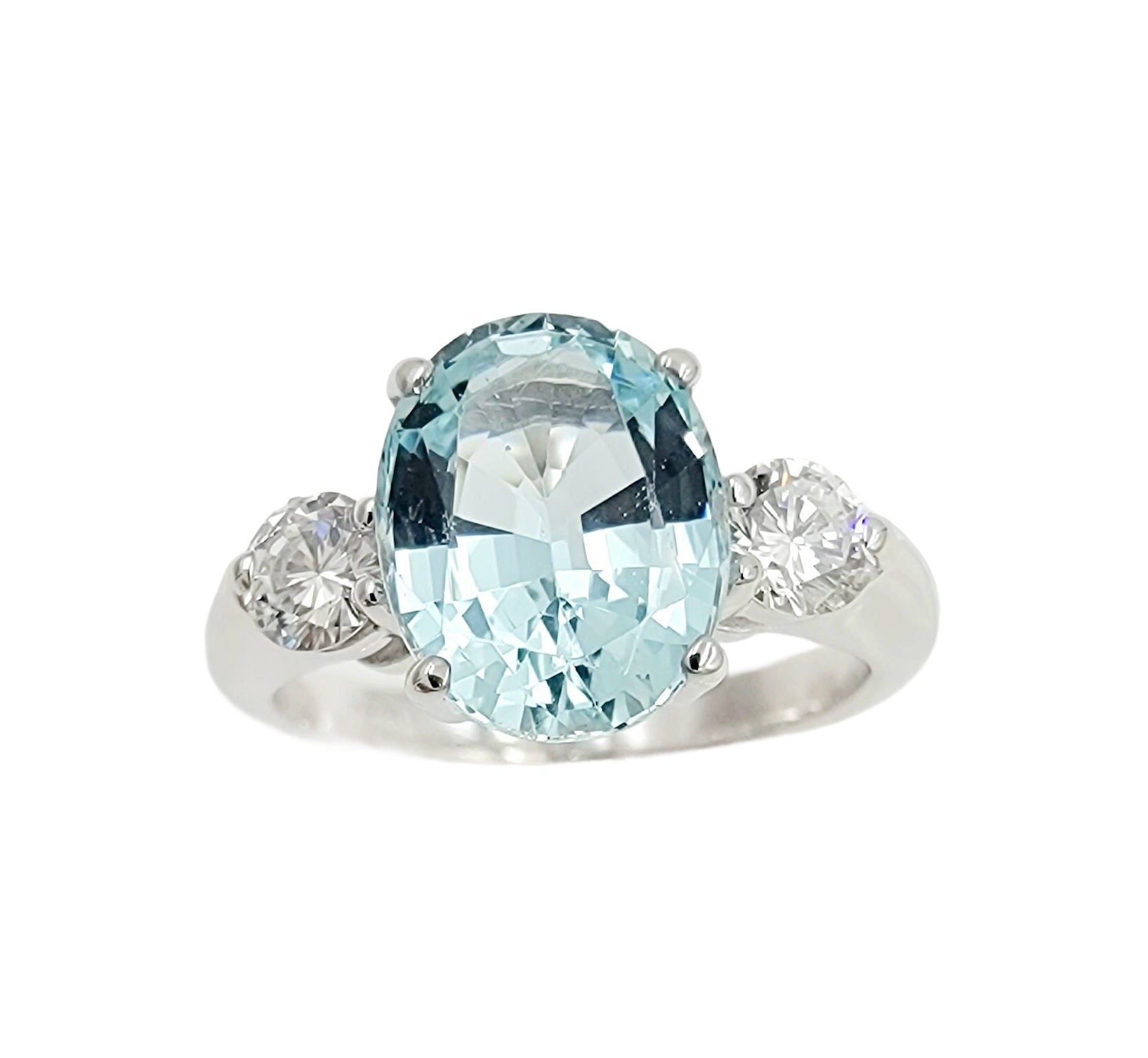 14k white gold diamond ring with auquamarine