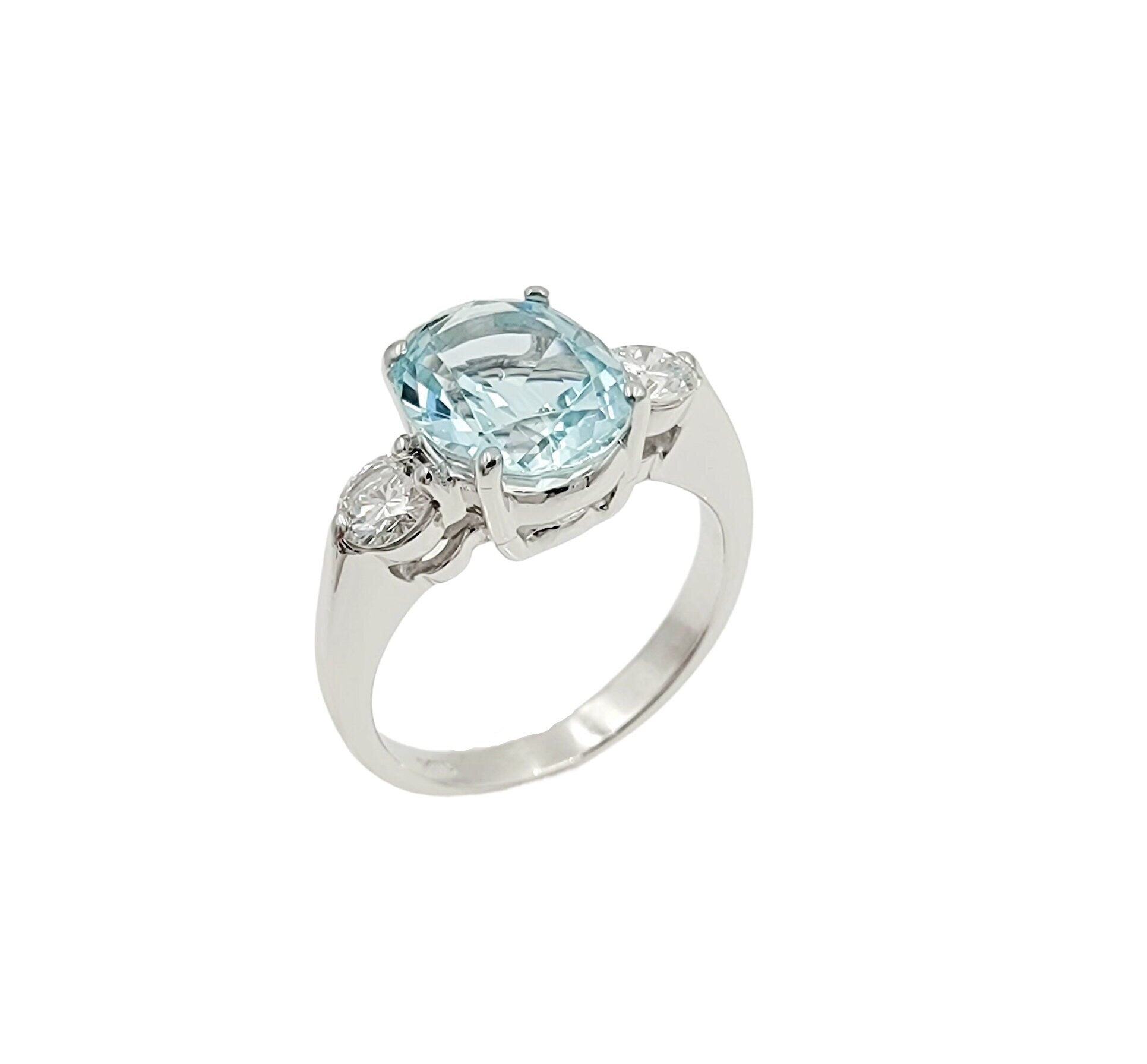 14k white gold diamond ring with auquamarine