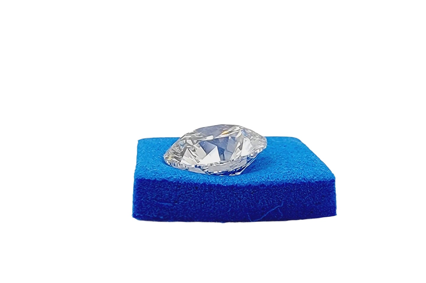 2.42ct Round Brilliant Cut Lab Grown Diamond-VS1 Clarity, G Color