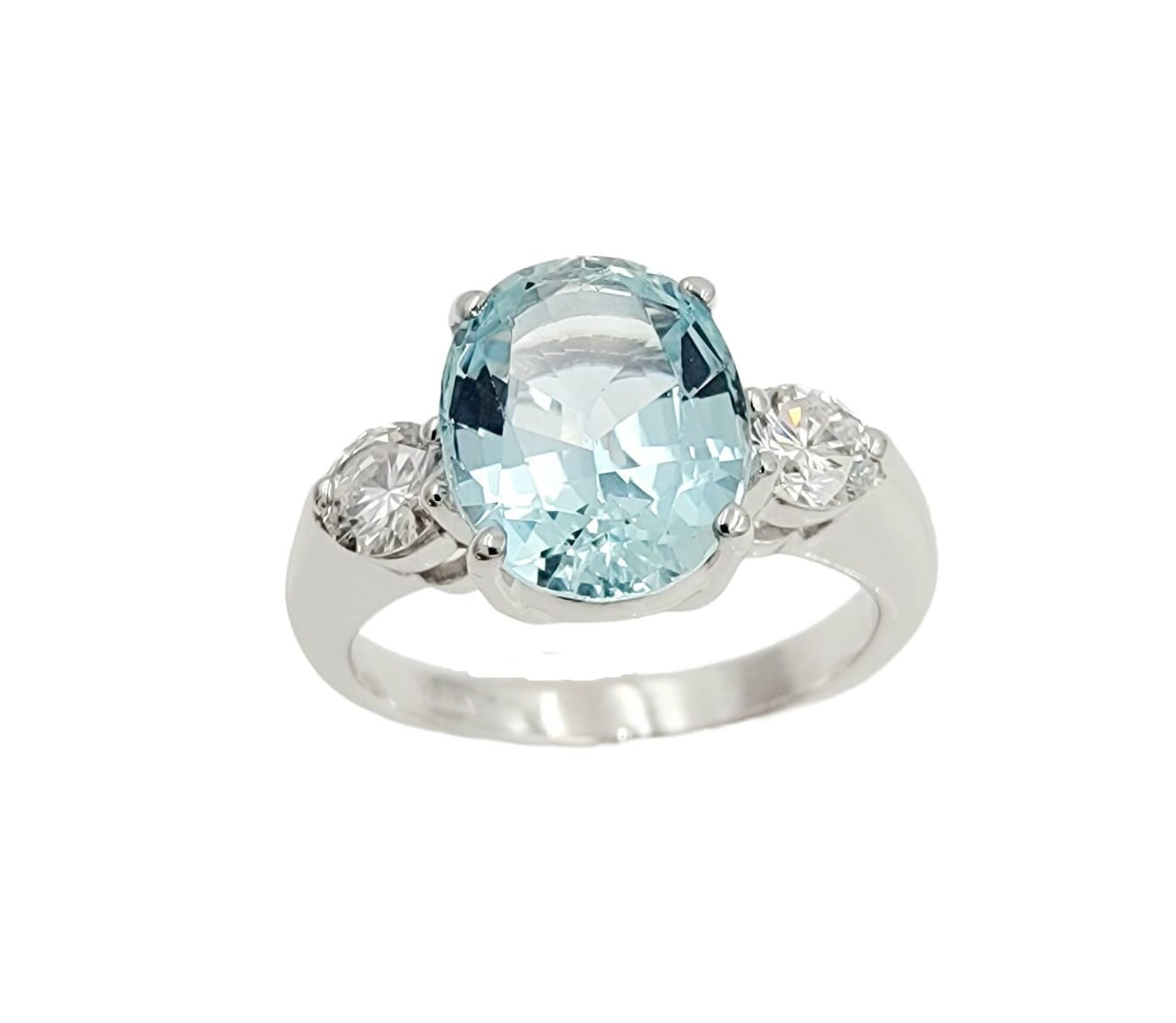 14k white gold diamond ring with auquamarine