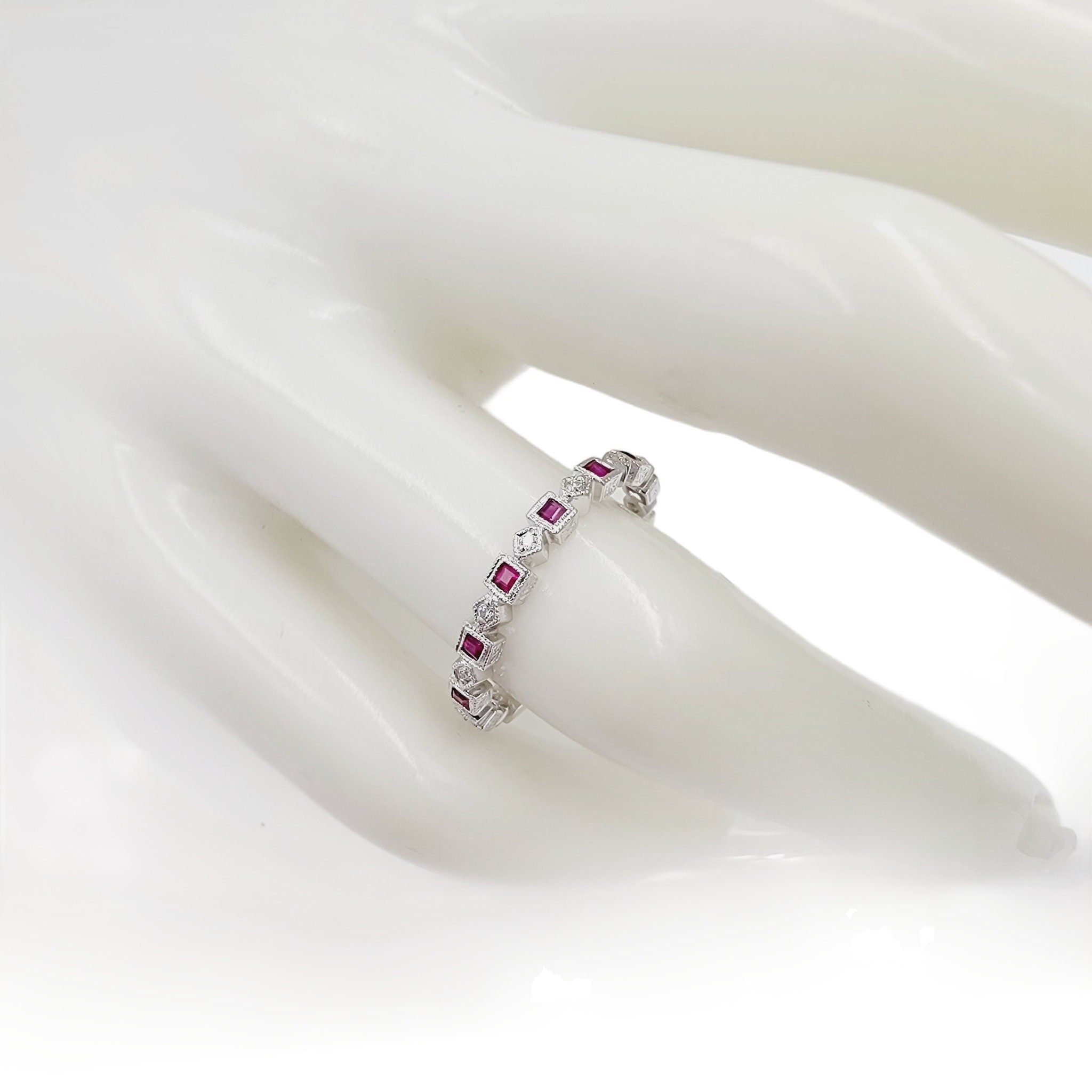18k White Gold Diamond and Ruby Ring
