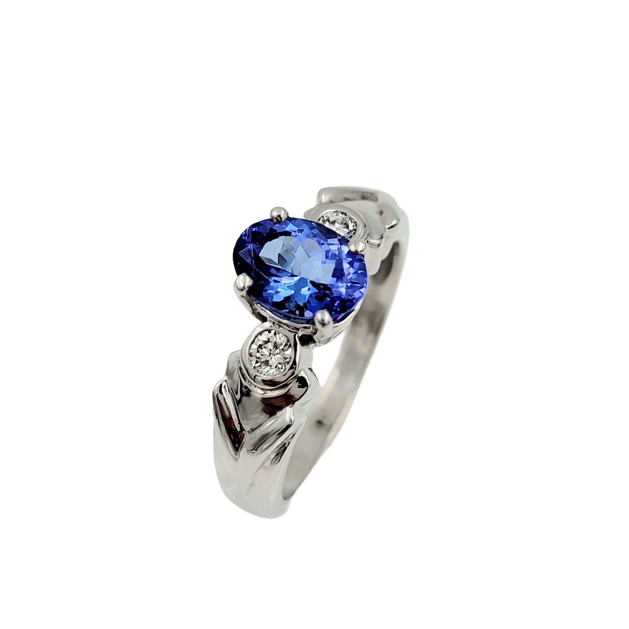 14k white gold Tanzanite
