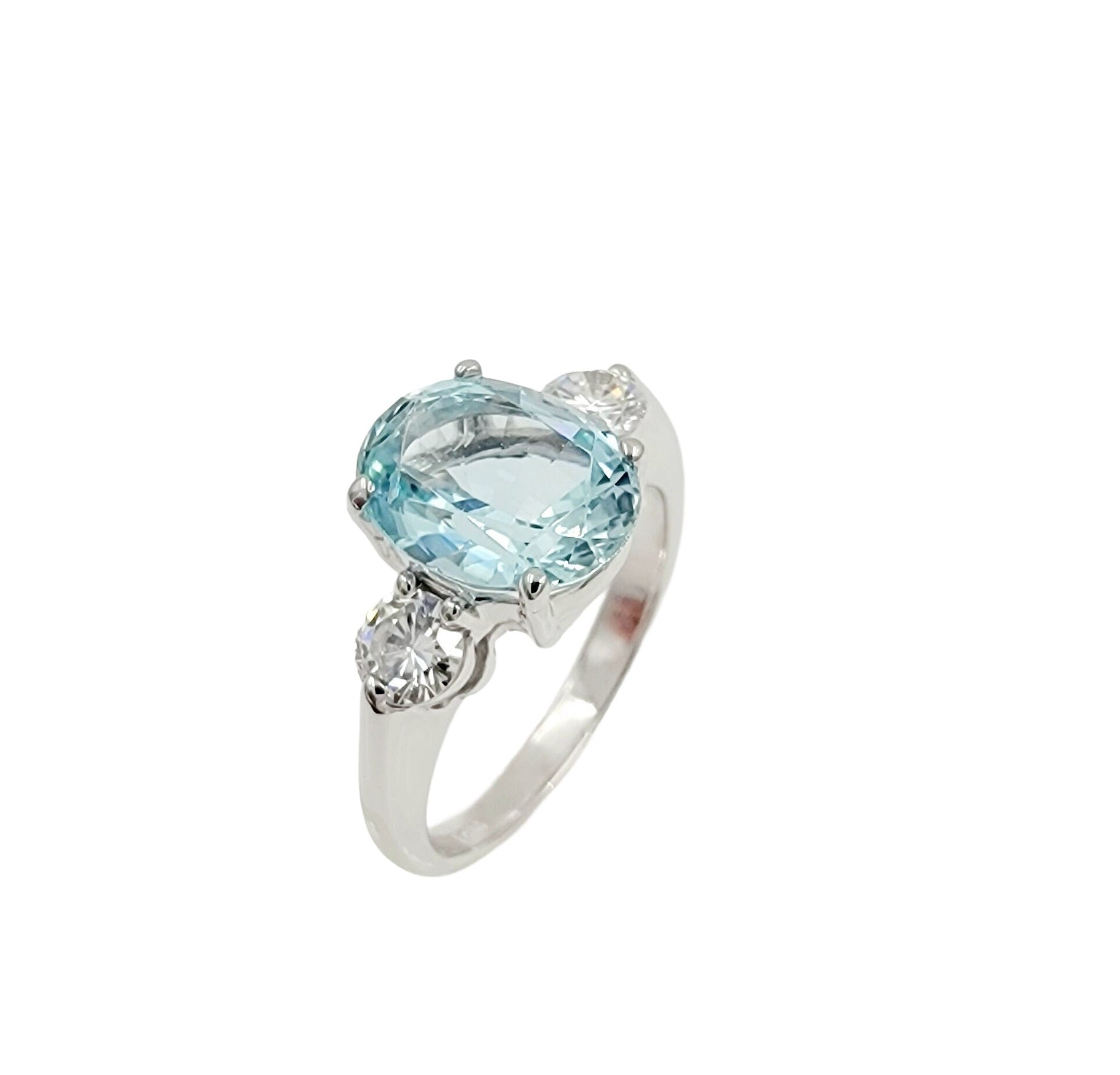 14k white gold diamond ring with auquamarine