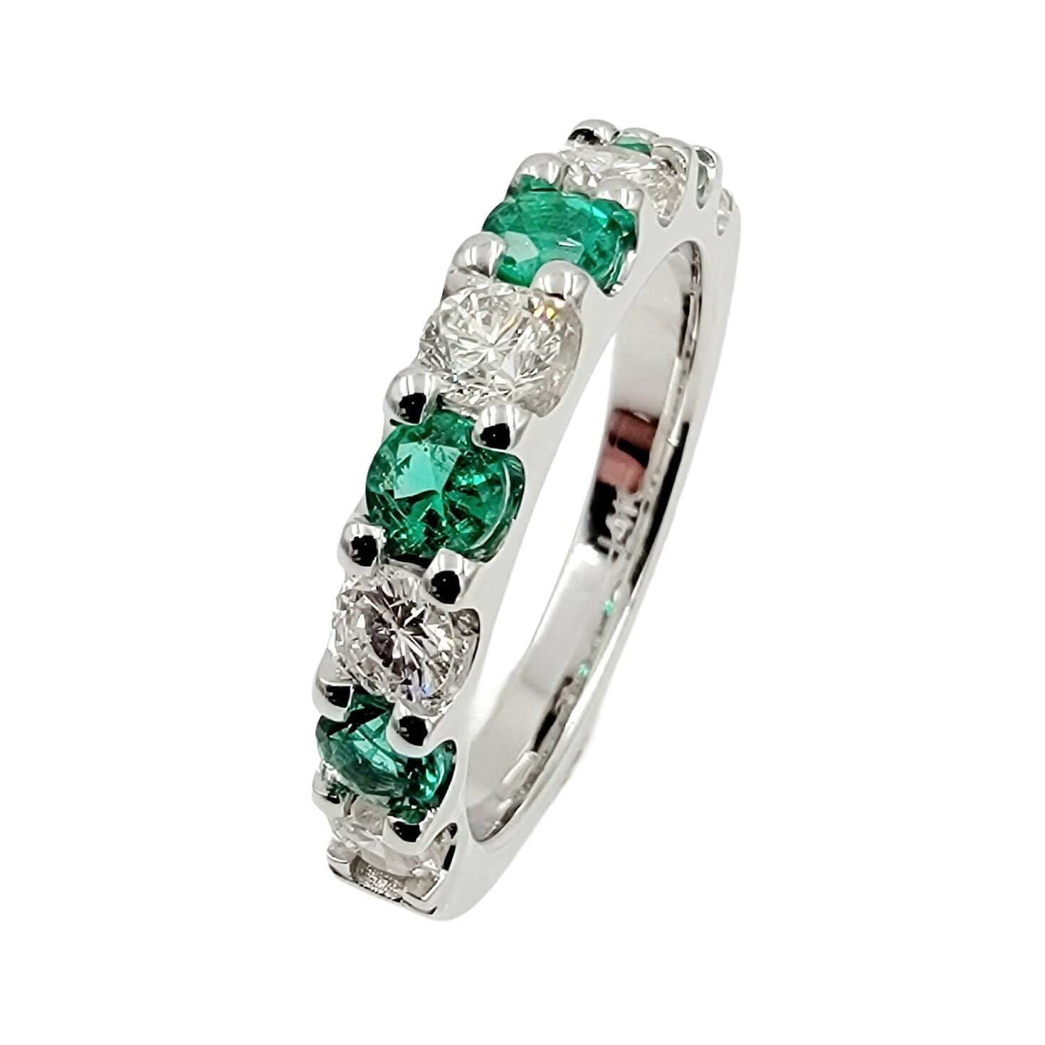 14k white gold diamond and emerald ring
