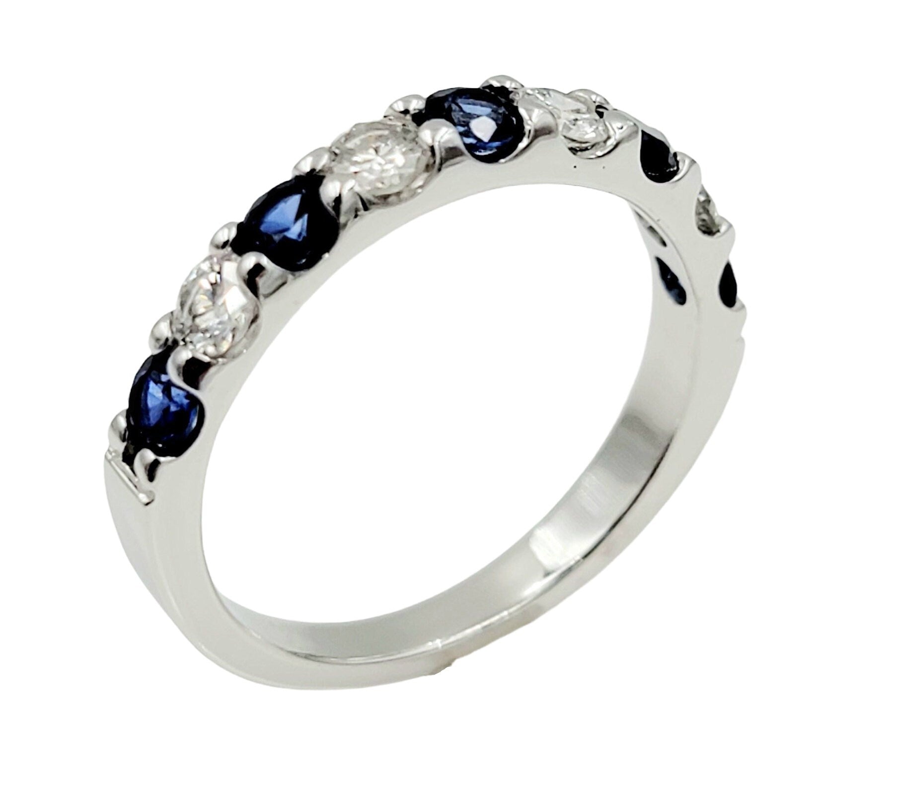 14k white gold and sapphire ring