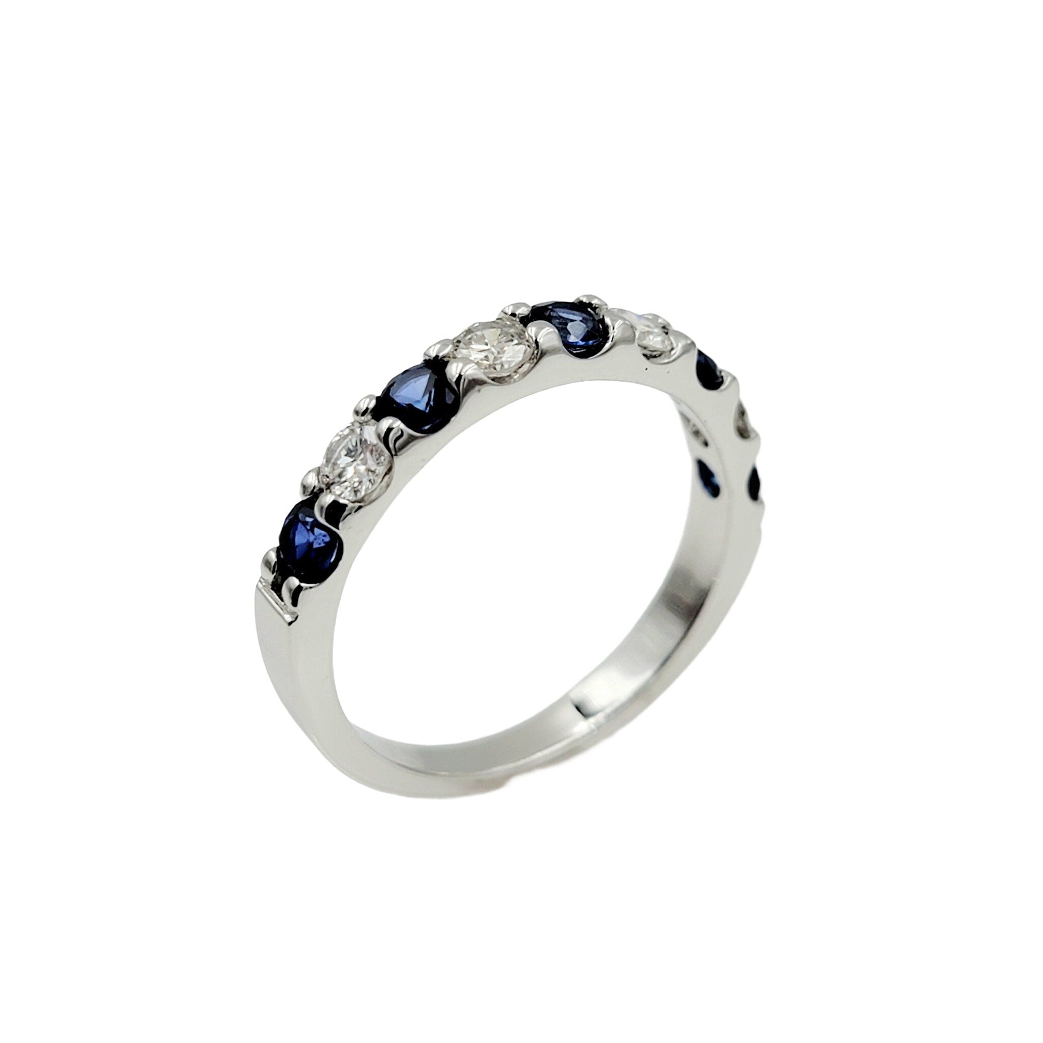 14k white gold and sapphire ring