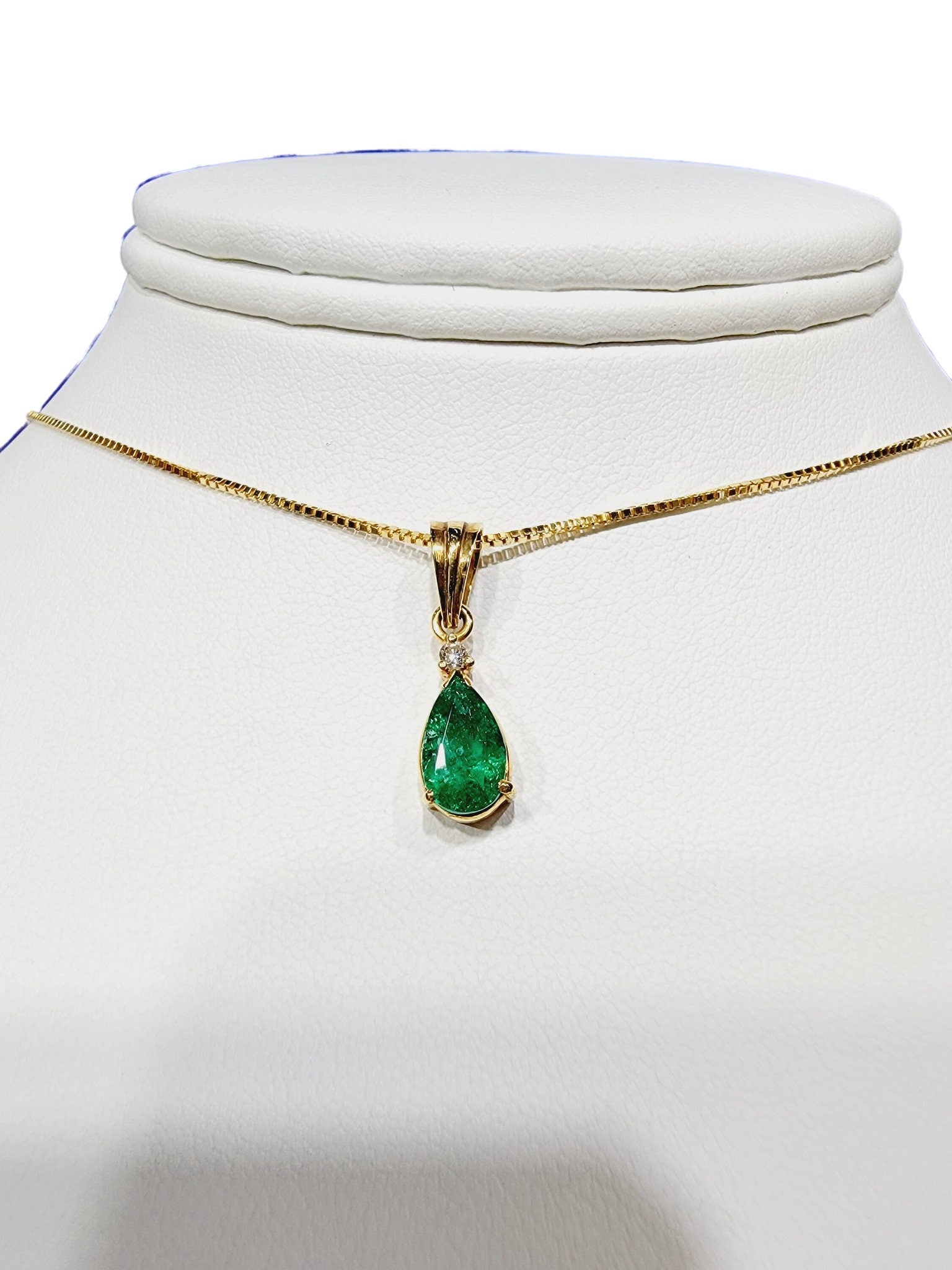 18k yellow gold Emerald lady's pendant necklace with emerald tear drop, gift for her