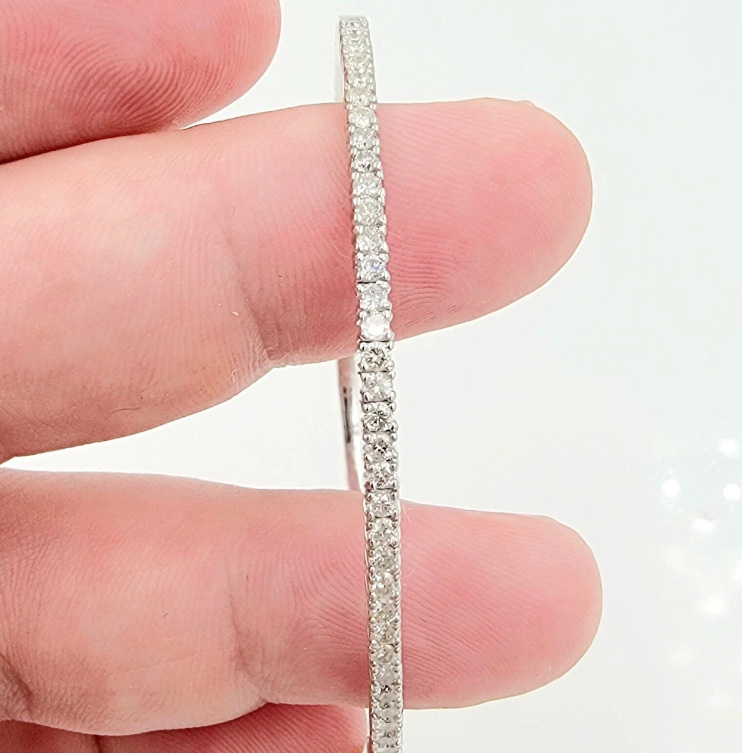 14k White Gold Diamond Flex Bangle