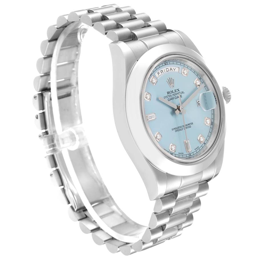 Men's Rolex 36mm Presidential Day-Date Double-Click Platinum Watch with Ice Blue Diamond Dial and Smooth Bezel. (Pre-Owned M118206)